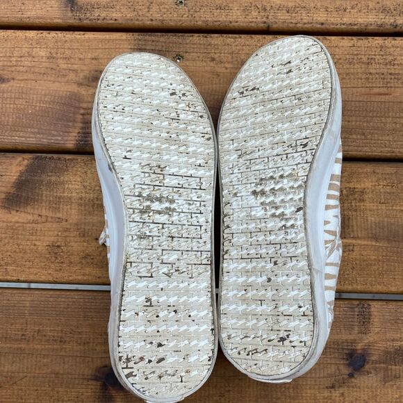 Billabong Slip on Shoes - Picture 5 of 9